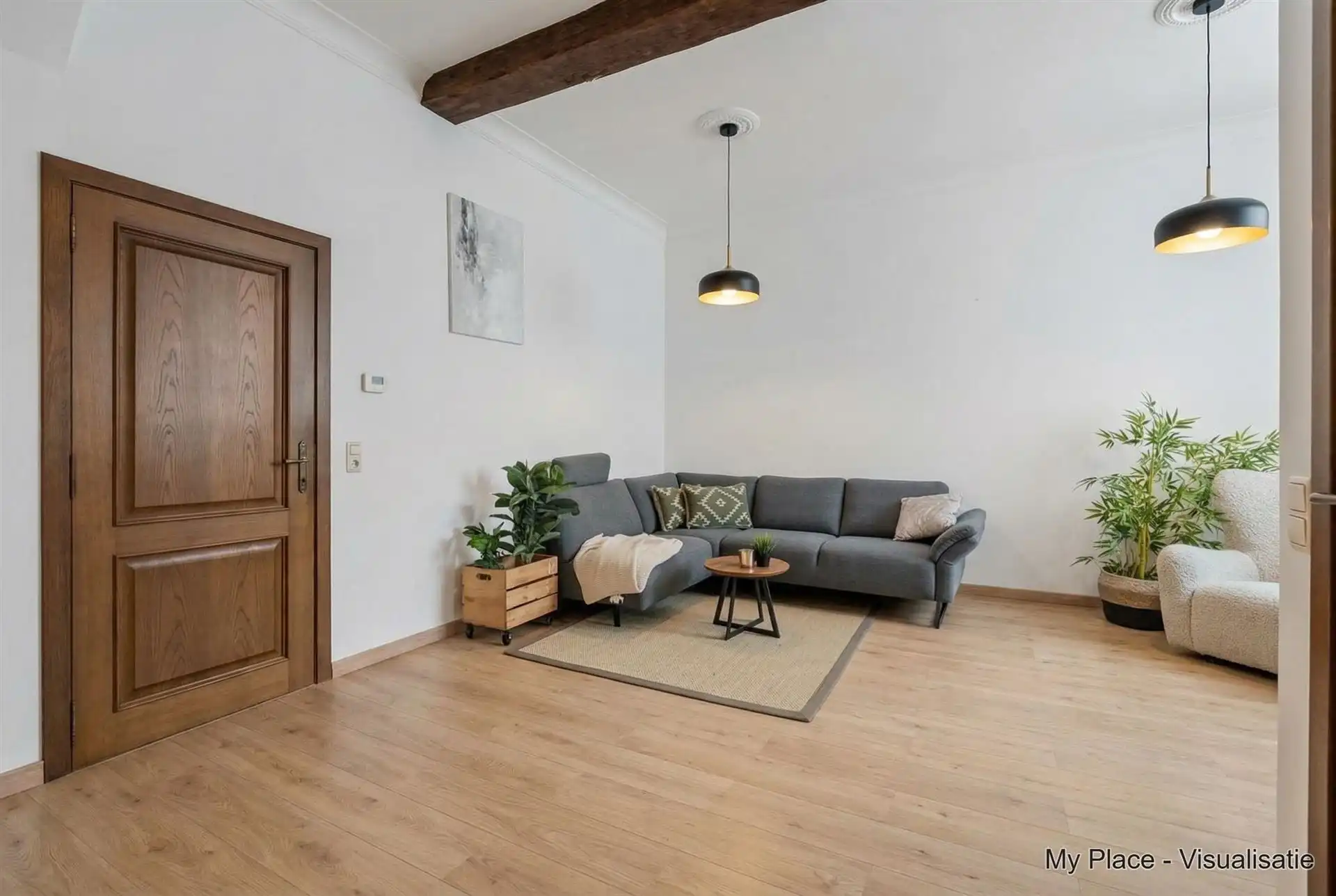 Woning met handelsgedeelte en opslagplaats. foto 12