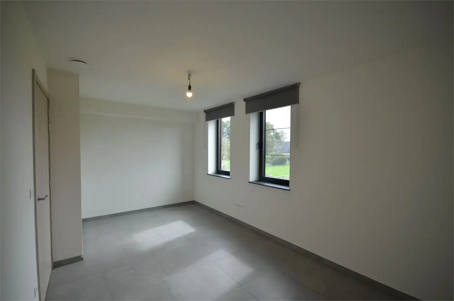 ENKEL AANMELDEN PER MAIL!! LUXUEUS AFGEWERKTE WONING IN PERFECTE STAAT! foto 15