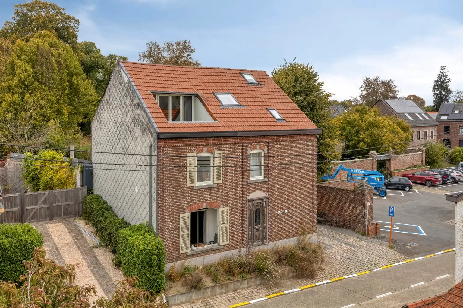 GERENOVEERD DUPLEXAPPARTEMENT MET KARAKTER foto 2