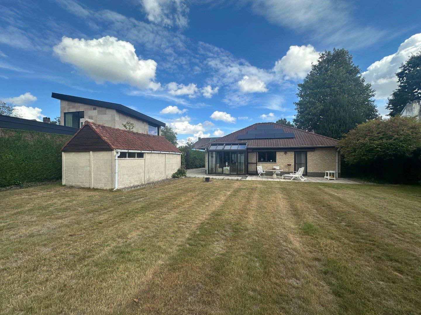Goed onderhouden instapklare bungalow met grote tuin foto 12