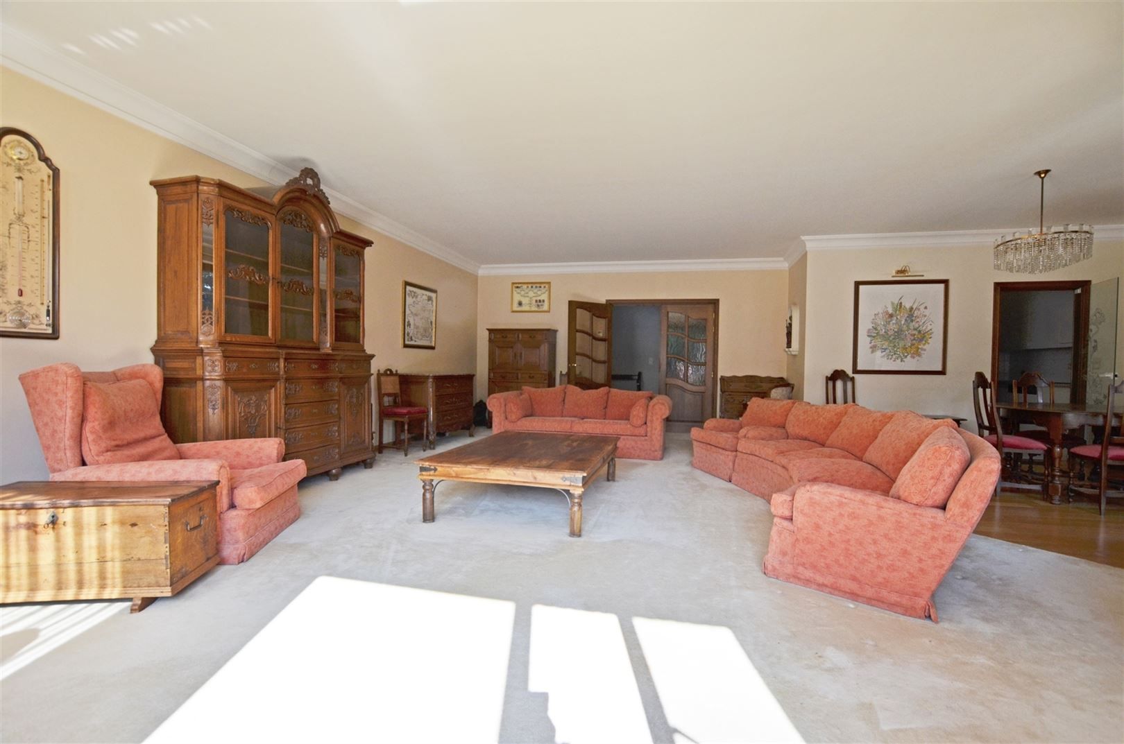 Ruim appartement met drie slaapkamers. foto 7