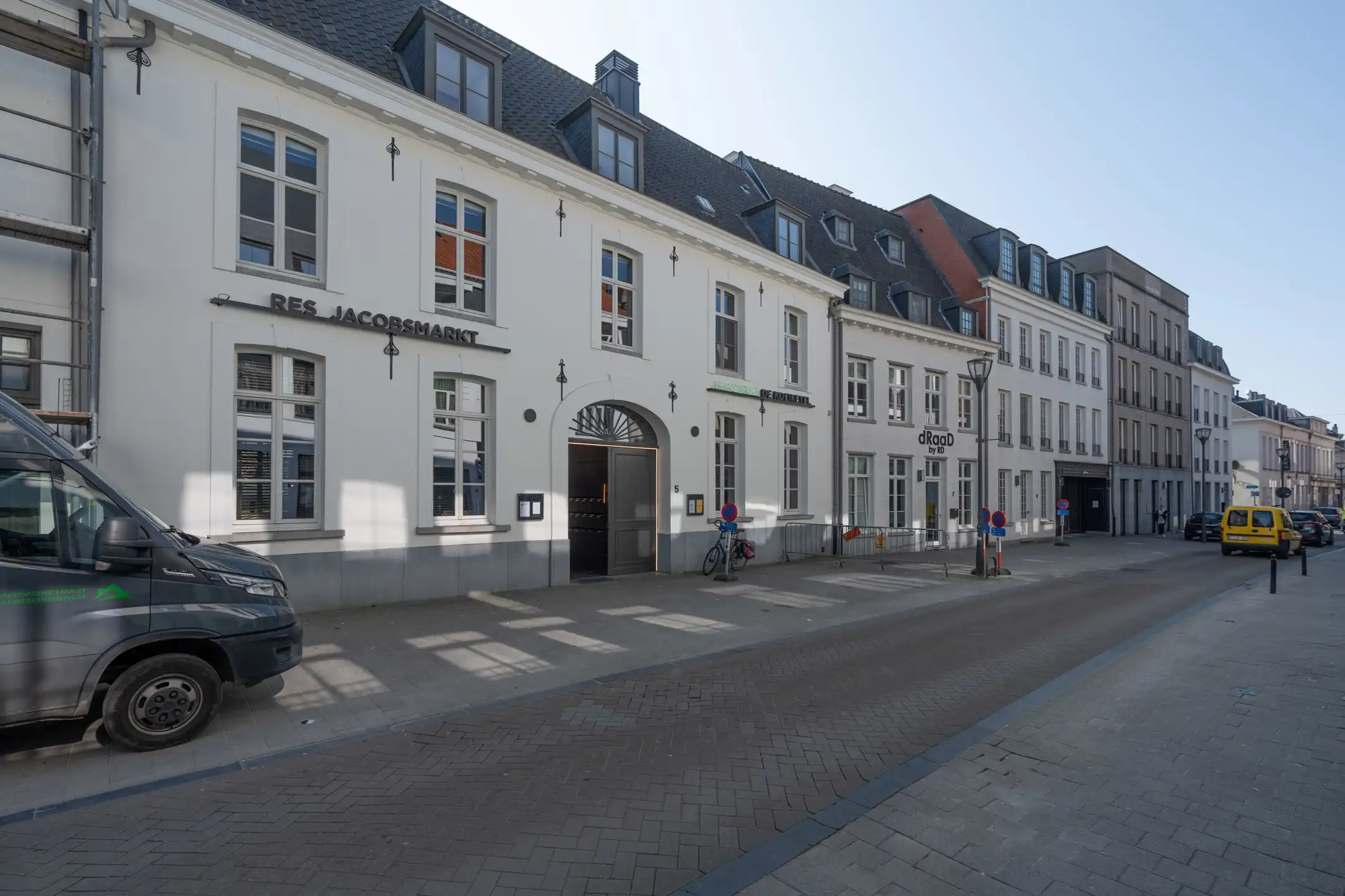 Gezellig en energiezuinig app. gelegen in Res. Jacobsmarkt foto {{pictureIndex}}