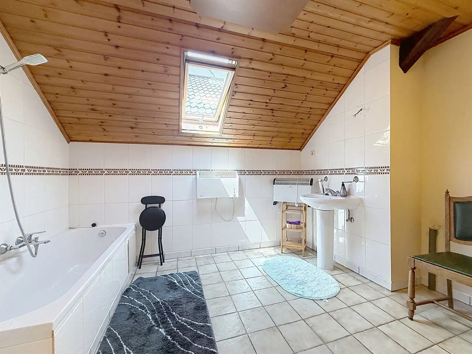 Ruime woning met extra woon- of werkpotentieel  foto 63
