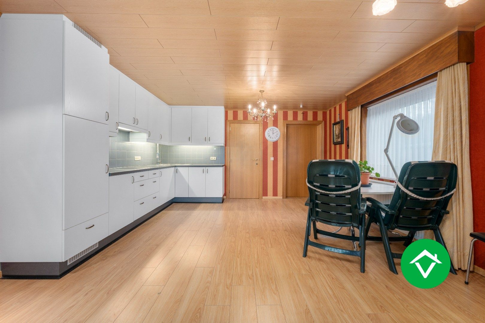 Rustig gelegen alleenstaande woning met bijgebouwen te Koekelare foto 19