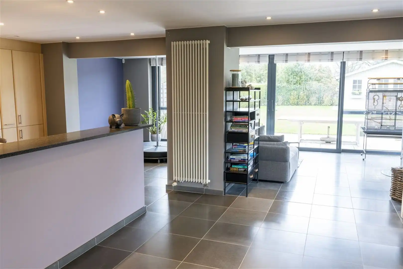 Kwalitatief afgewerkte woning met zonnige tuin, 3 slaapkamers en bureau. foto 8