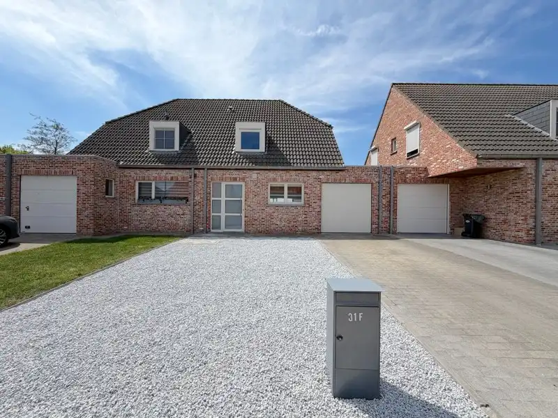 WONING te NIEUWKAPELLE foto {{pictureIndex}}