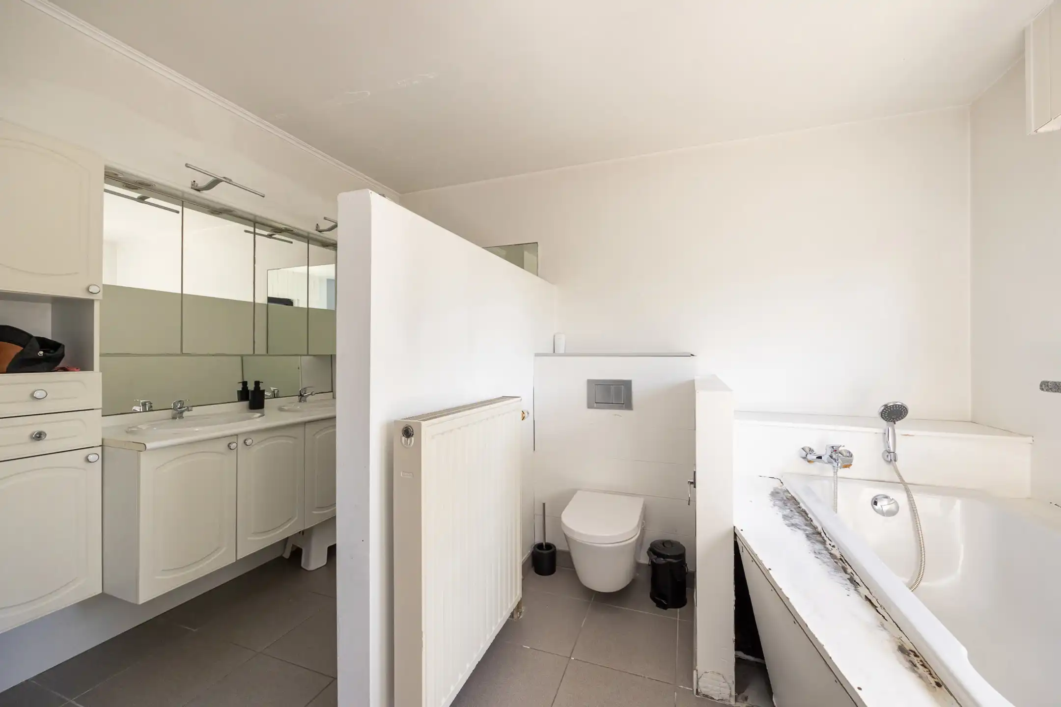 Instapklare woning met 4 slpk en ruim bijgebouw te Mol foto 17