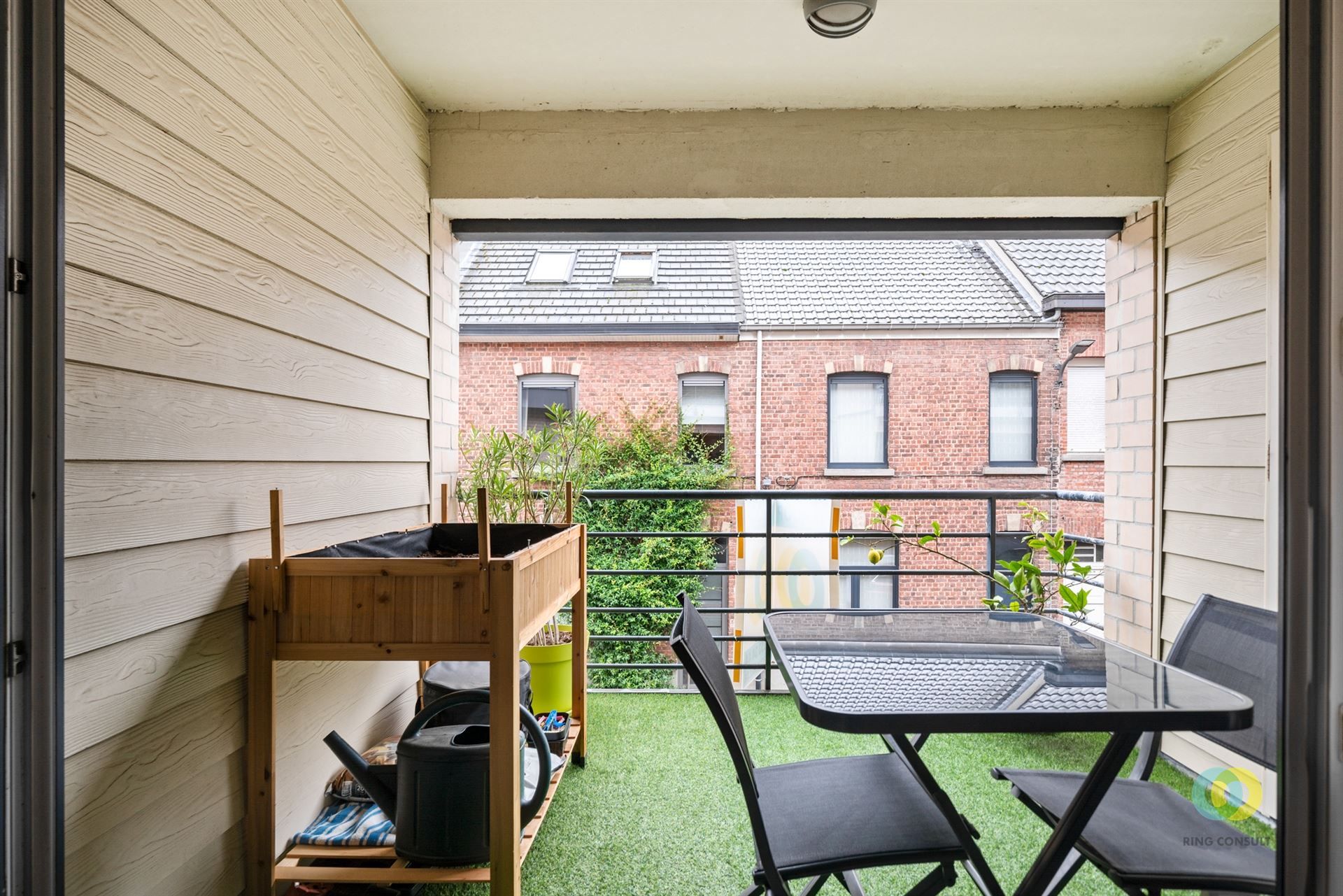 Instapklaar appartement met staanplaats foto 3