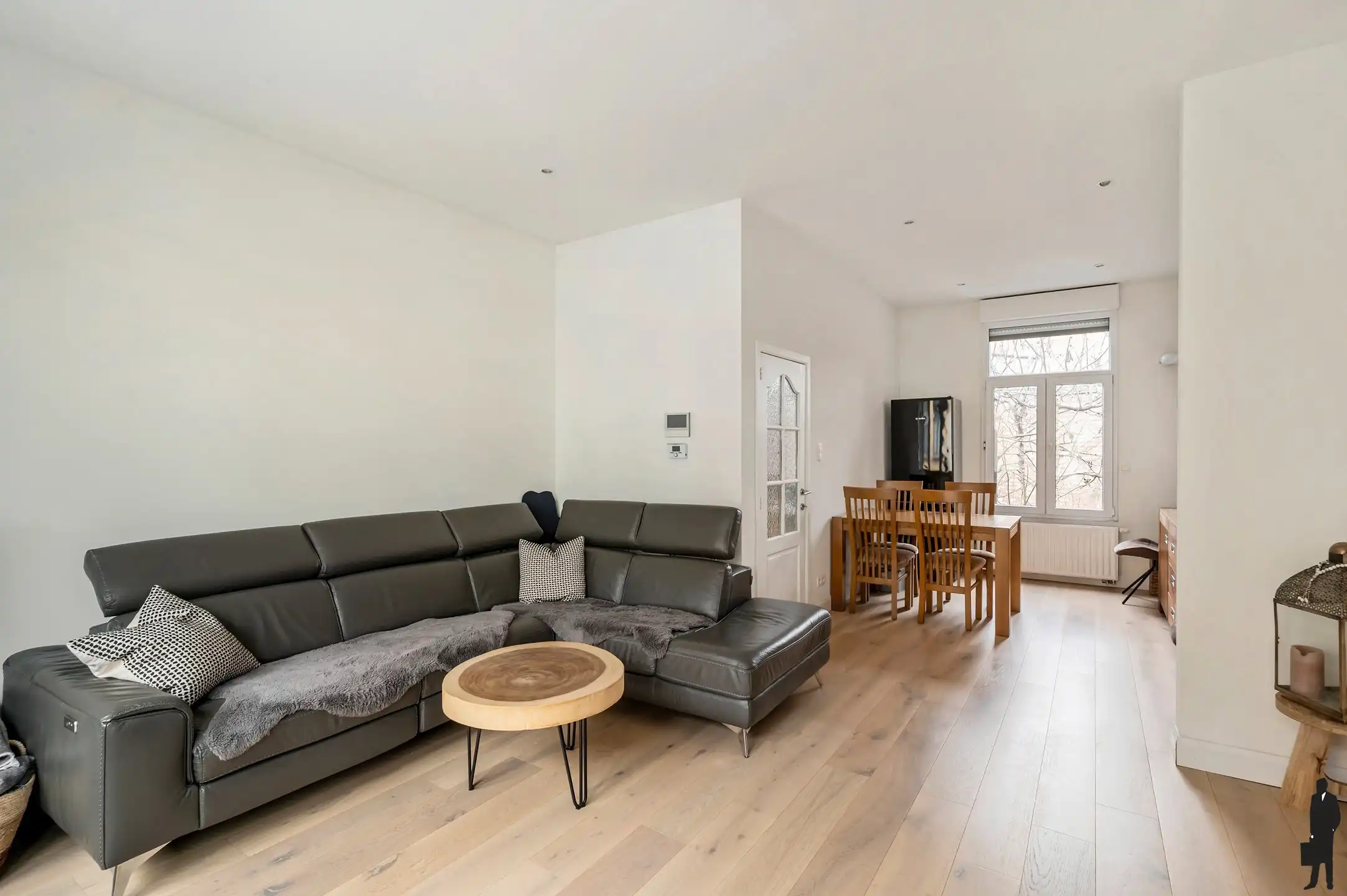 Volledig gerenoveerde woning met +3 slpk en 2 bad foto 8