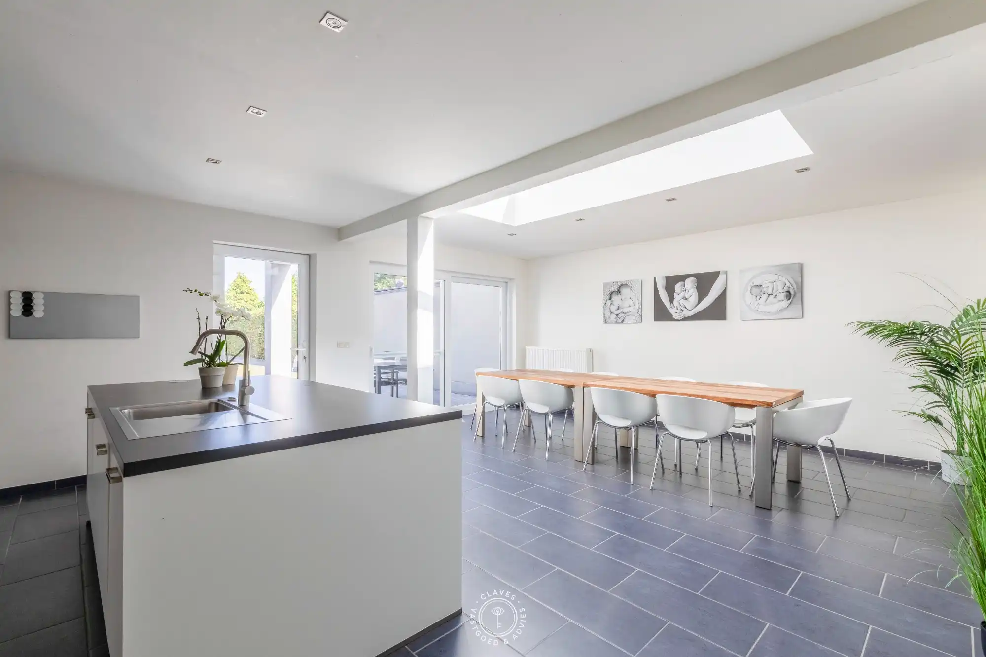 Moderne familiewoning met verrassende buitenruimte foto 5