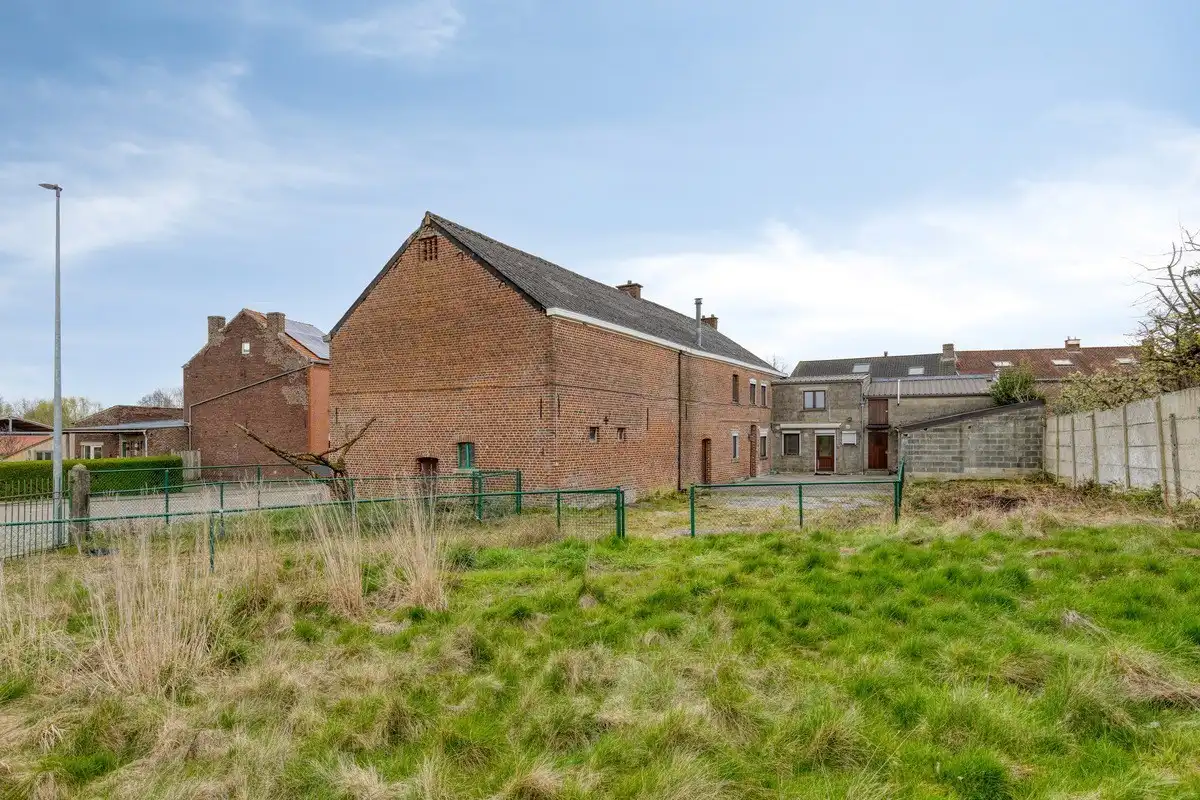 Mogelijkheid om te splitsen in 2 woningen - Half open bebouwing (hoeve) met 5 slaapkamers, tuin, terras en zeer ruime garage in Oorbeek (Tienen)! – EPC 730 kWh/ foto 29