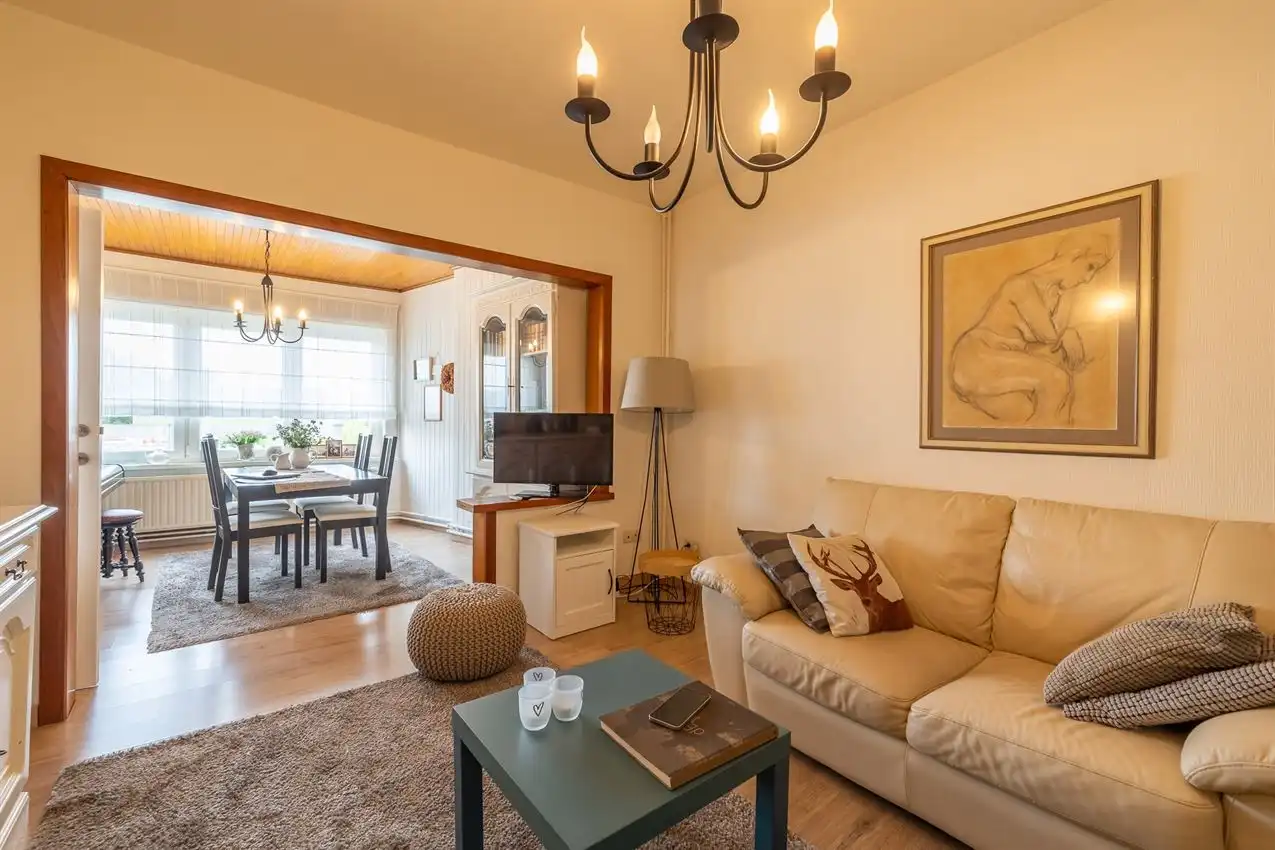 Ruim duplexappartement met zuid-oost terras foto {{pictureIndex}}