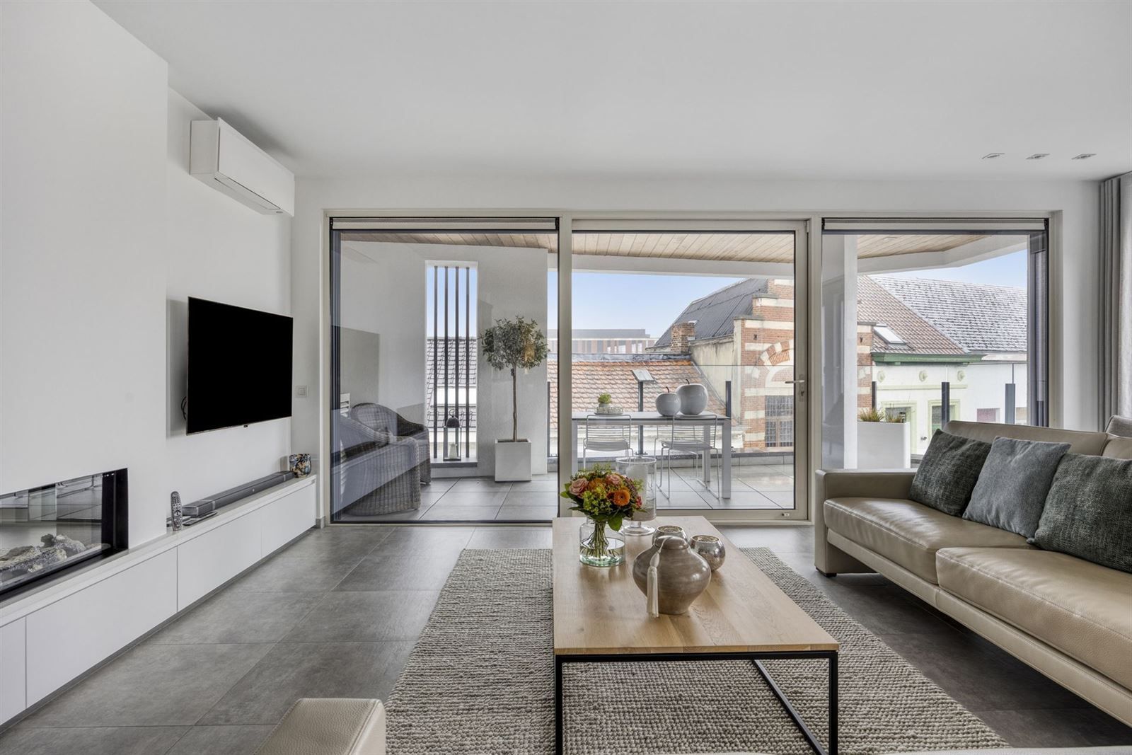 Appartement met 3 slaapkamers en terras  foto 4