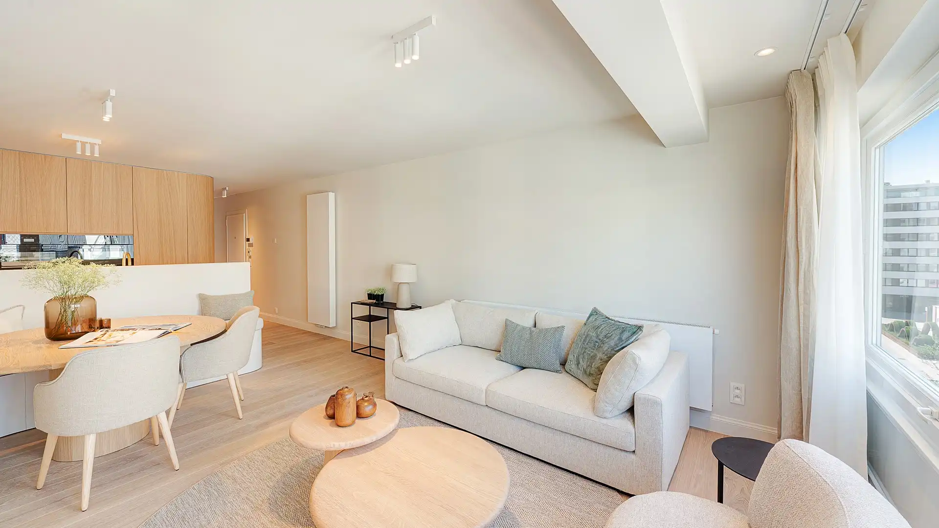 Luxueus afgewerkt appartement ideaal gelegen tussen Lichttoren- en Driehoeksplein foto 3