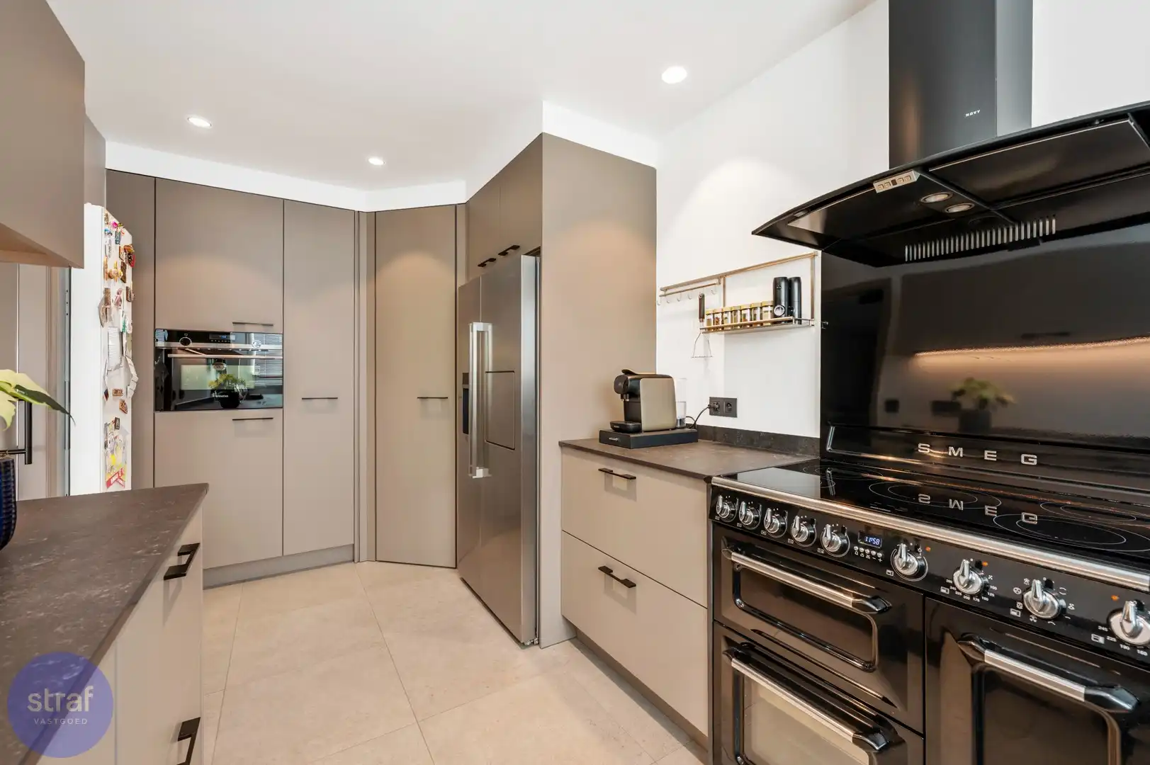 Groot (118m2) appartement met 3 slaapkamers foto 8
