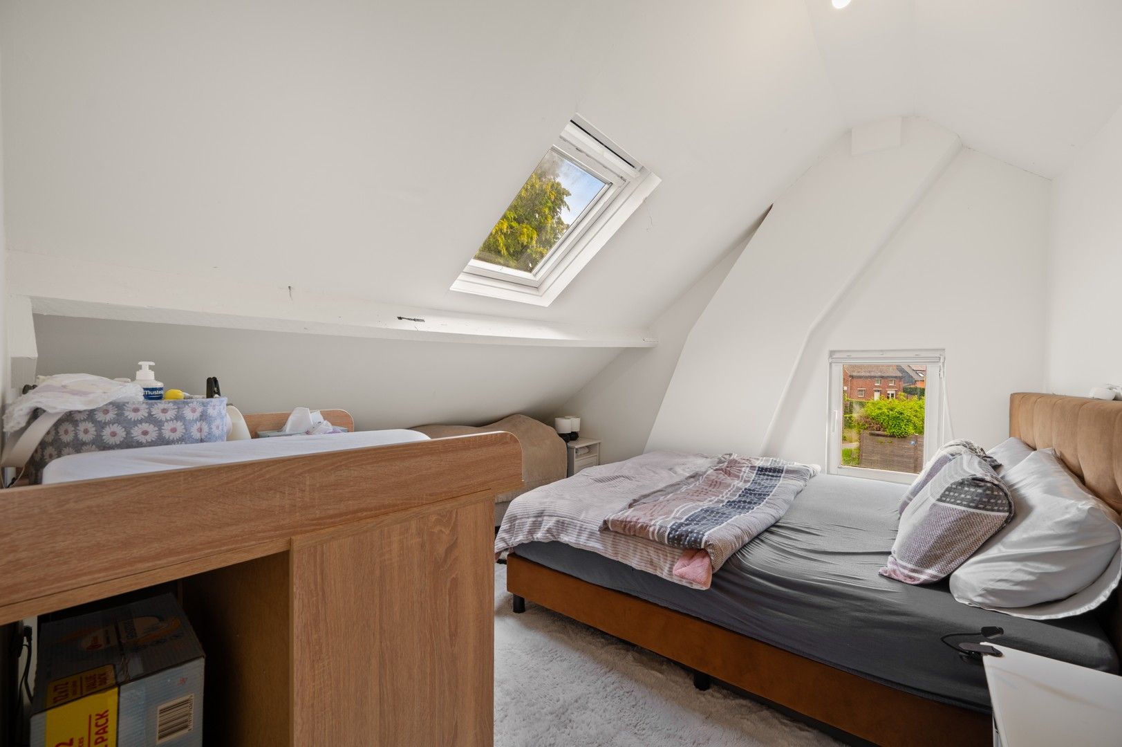 Charmante woning in een groene en rustige woonomgeving foto 16
