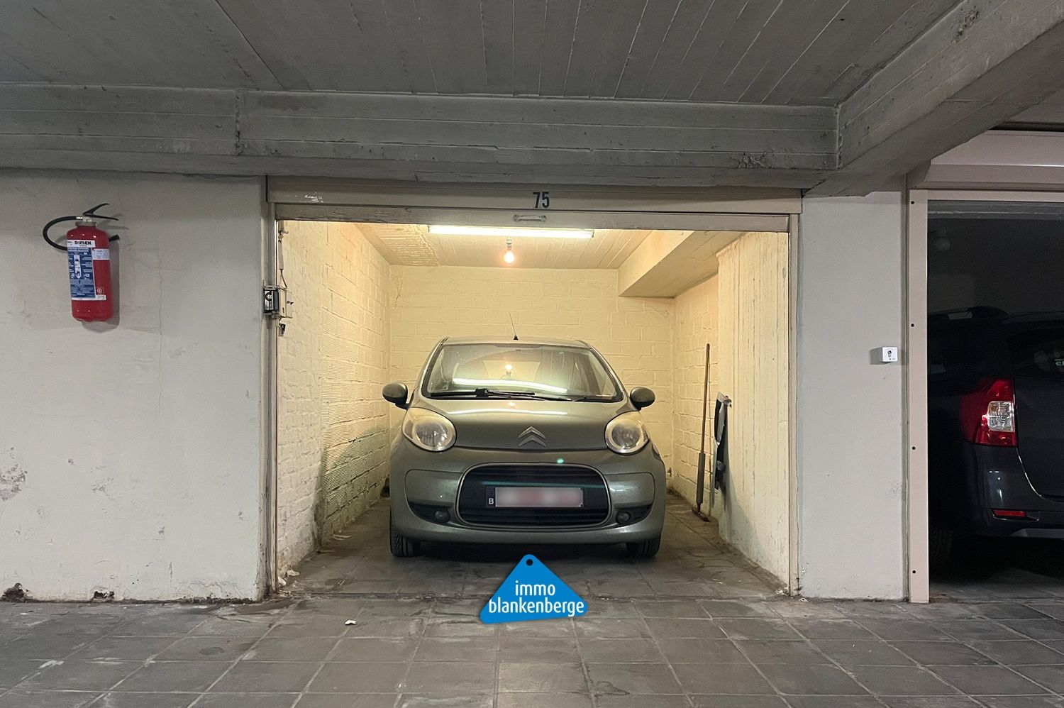 Lichtrijk en gemeubeld appartement vlakbij de zeedijk en het centrum van Blankenberge foto 14