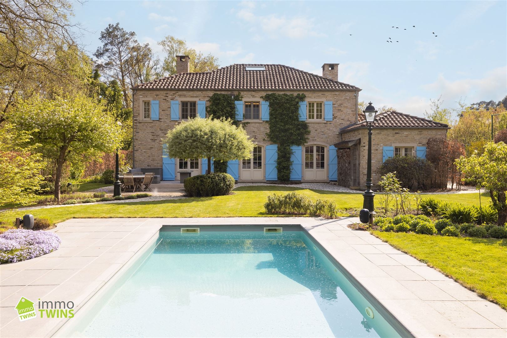 Unieke, indrukwekkende villa in groengebied te Keerbergen foto {{pictureIndex}}