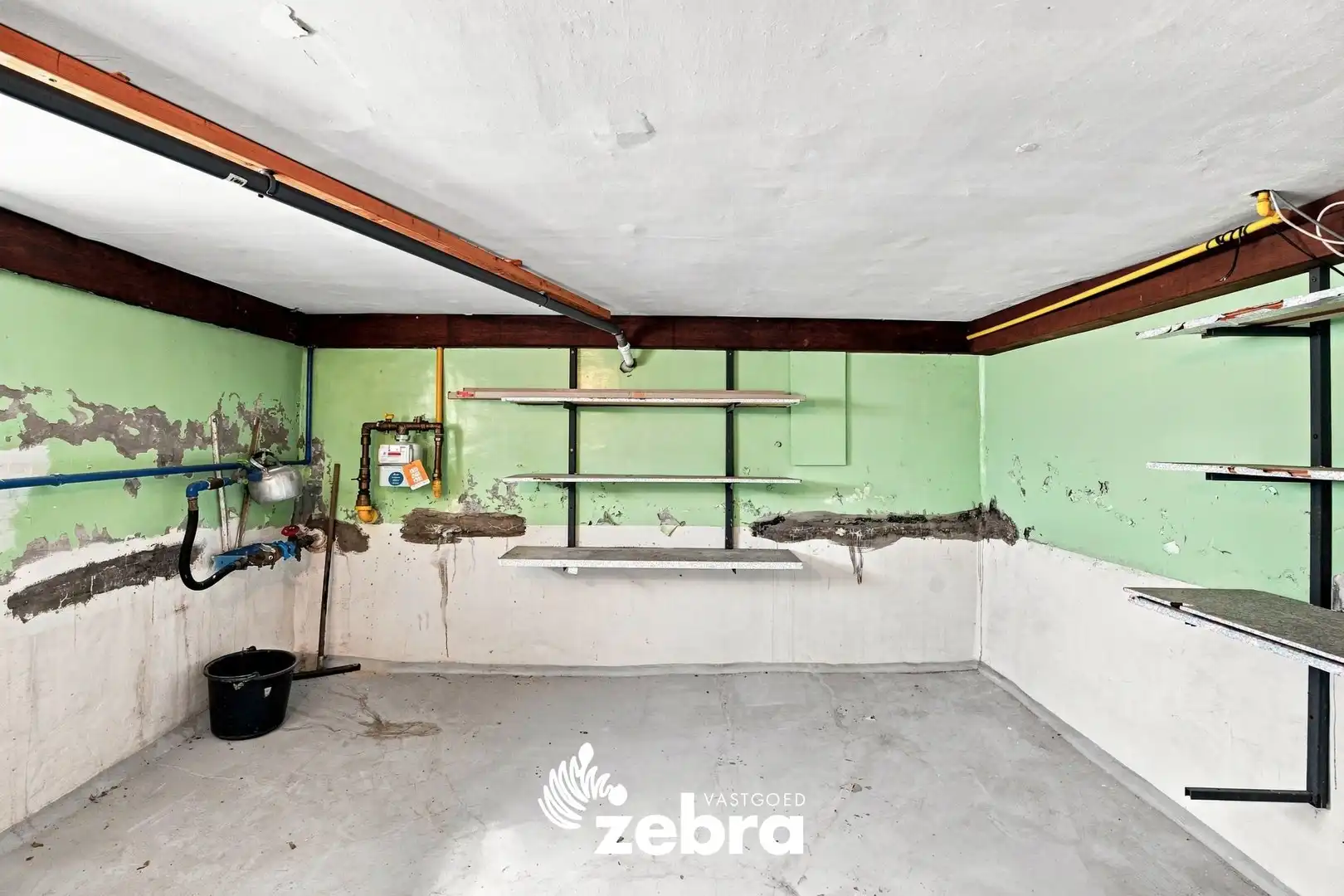 Halfopen woning in tuinwijk te koop in Roeselare! foto 5