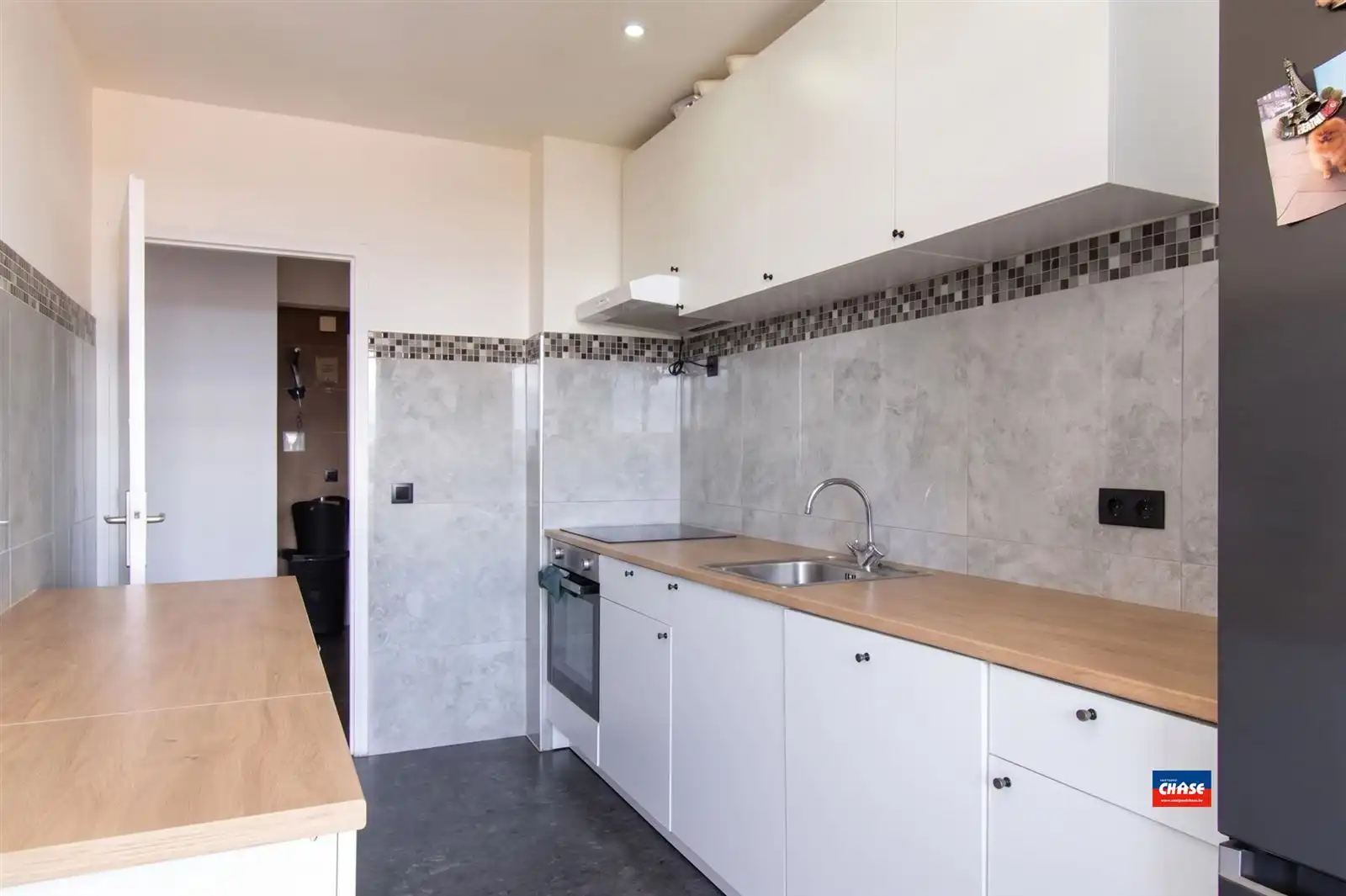 Instapklaar appartement met 3 slaapkamers, groot terras en kelderberging foto 5