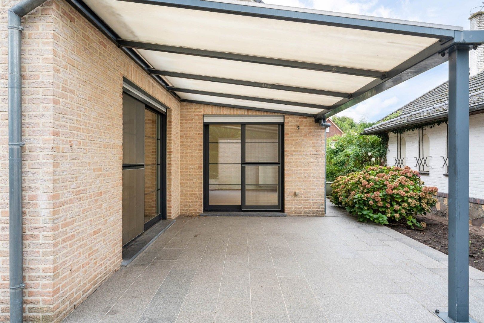 Stijlvolle, hoogwaardig afgewerkt en zeer ruime gezinswoning op een perceel van 8a65ca! foto 29