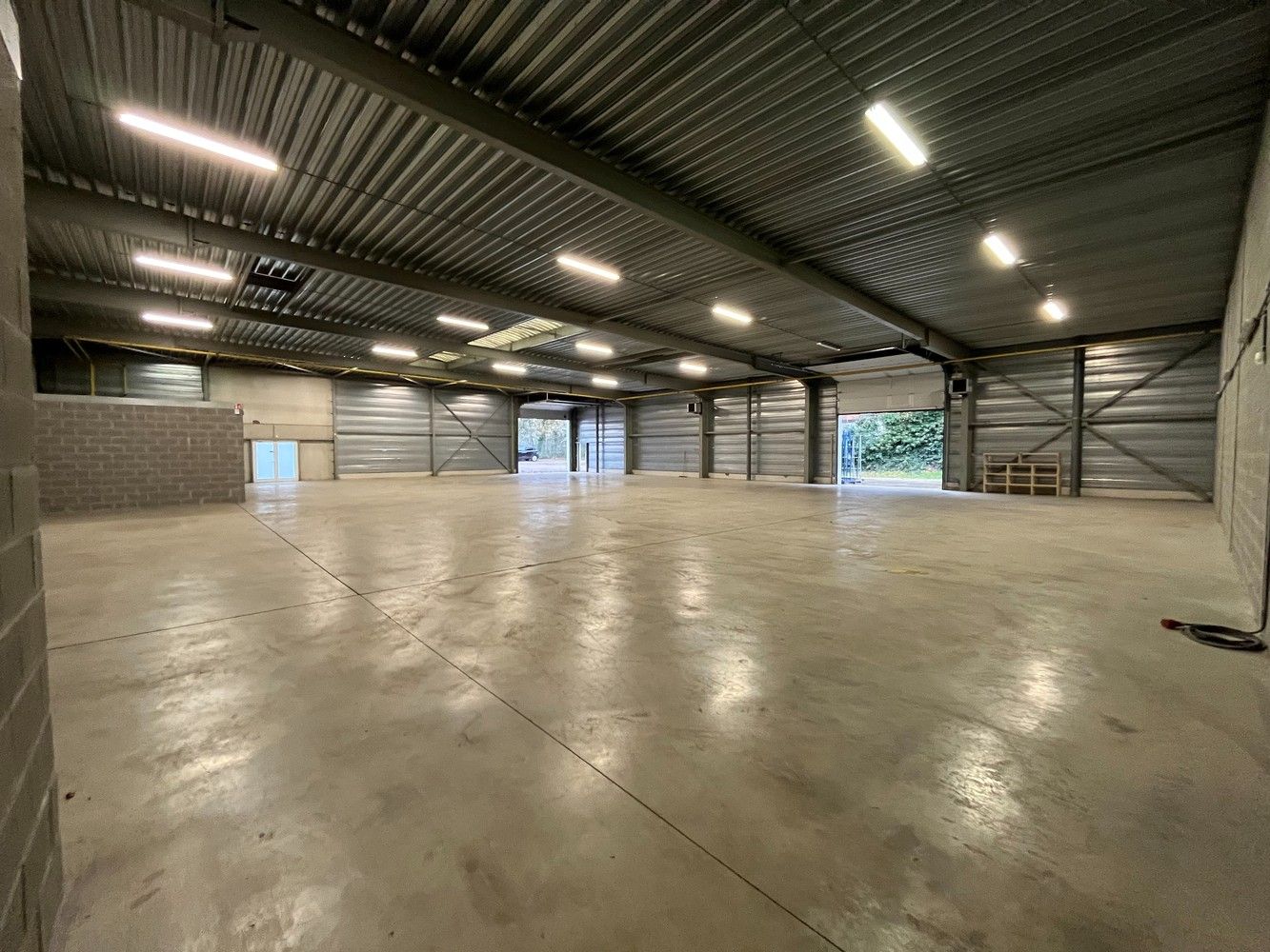 750m² opslagruimte foto 3