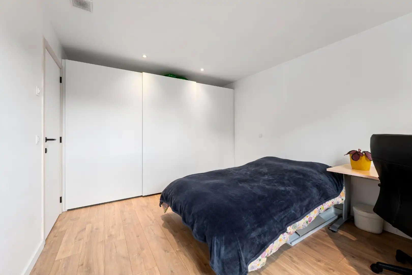 Instapklare woning met zicht op de velden foto 19