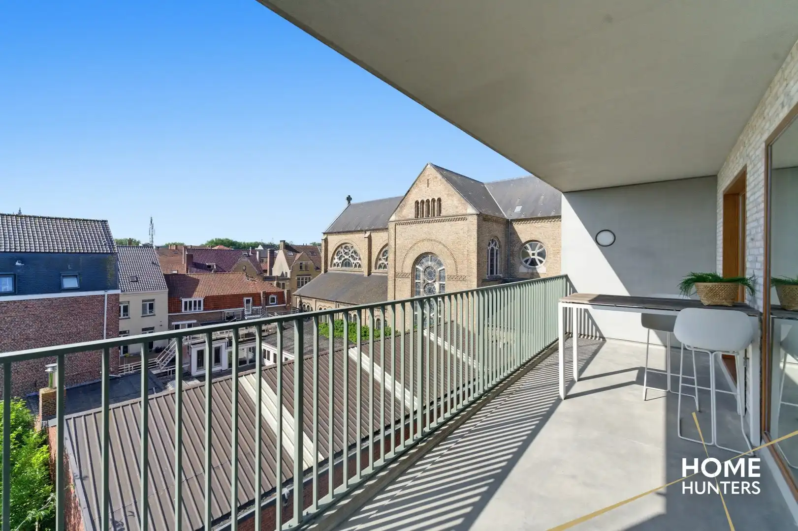 Luxueus appartement met zonnig terras in het hart van het historische stadscentrum van Ieper foto 12
