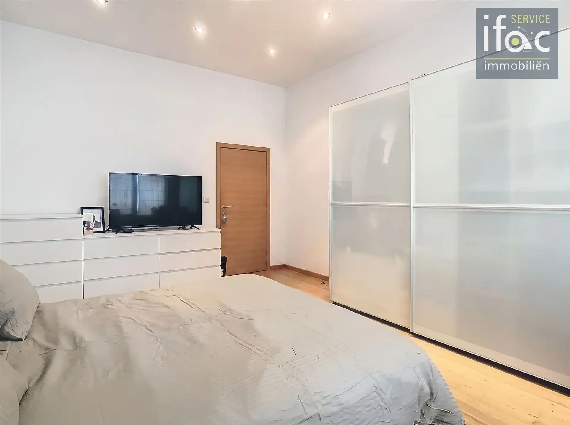 Appartement 2 slpks, 2 badkrs & garagebox foto 15