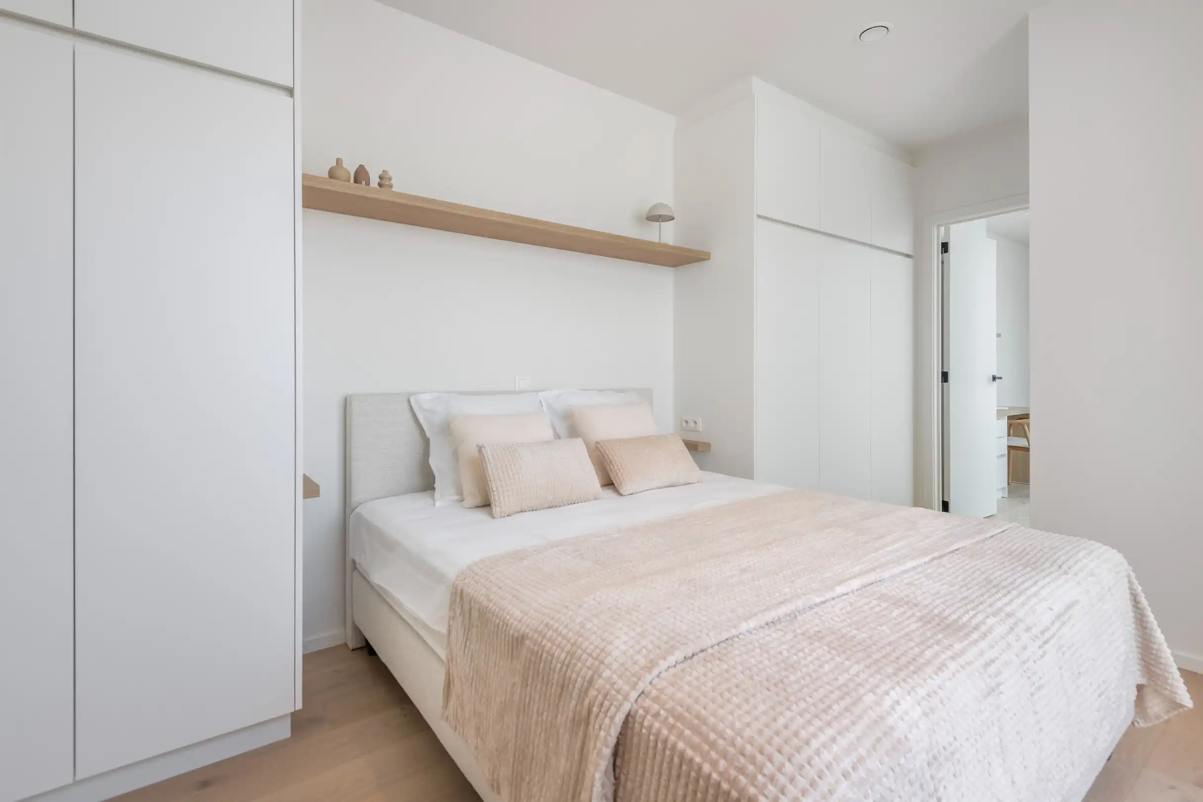 Nieuwbouw appartement, gelegen vlakbij de Lippenslaan en Duinenwater. foto 11