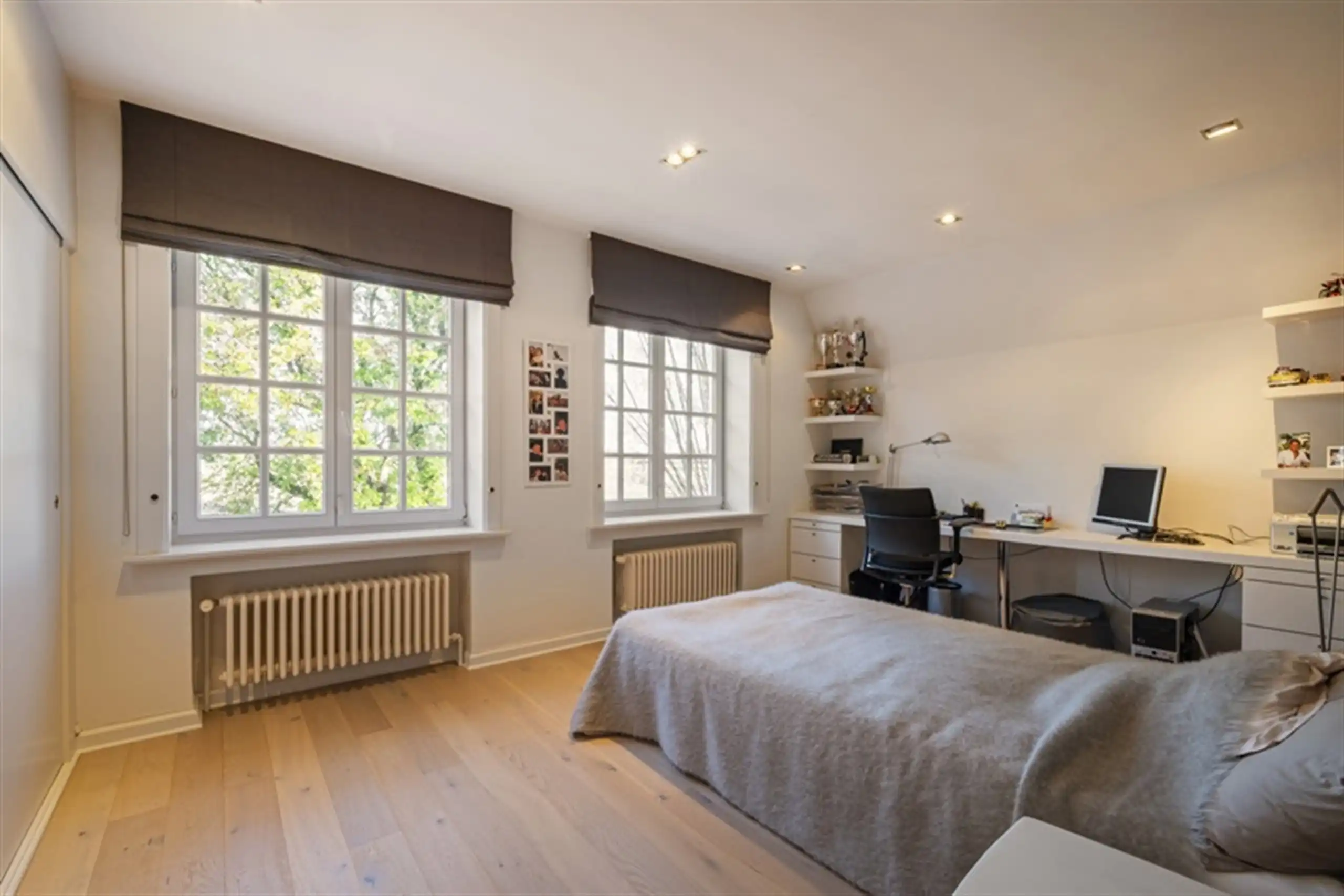 Waardevolle witte vastgoedparel  op 8.679 m² ! foto 23