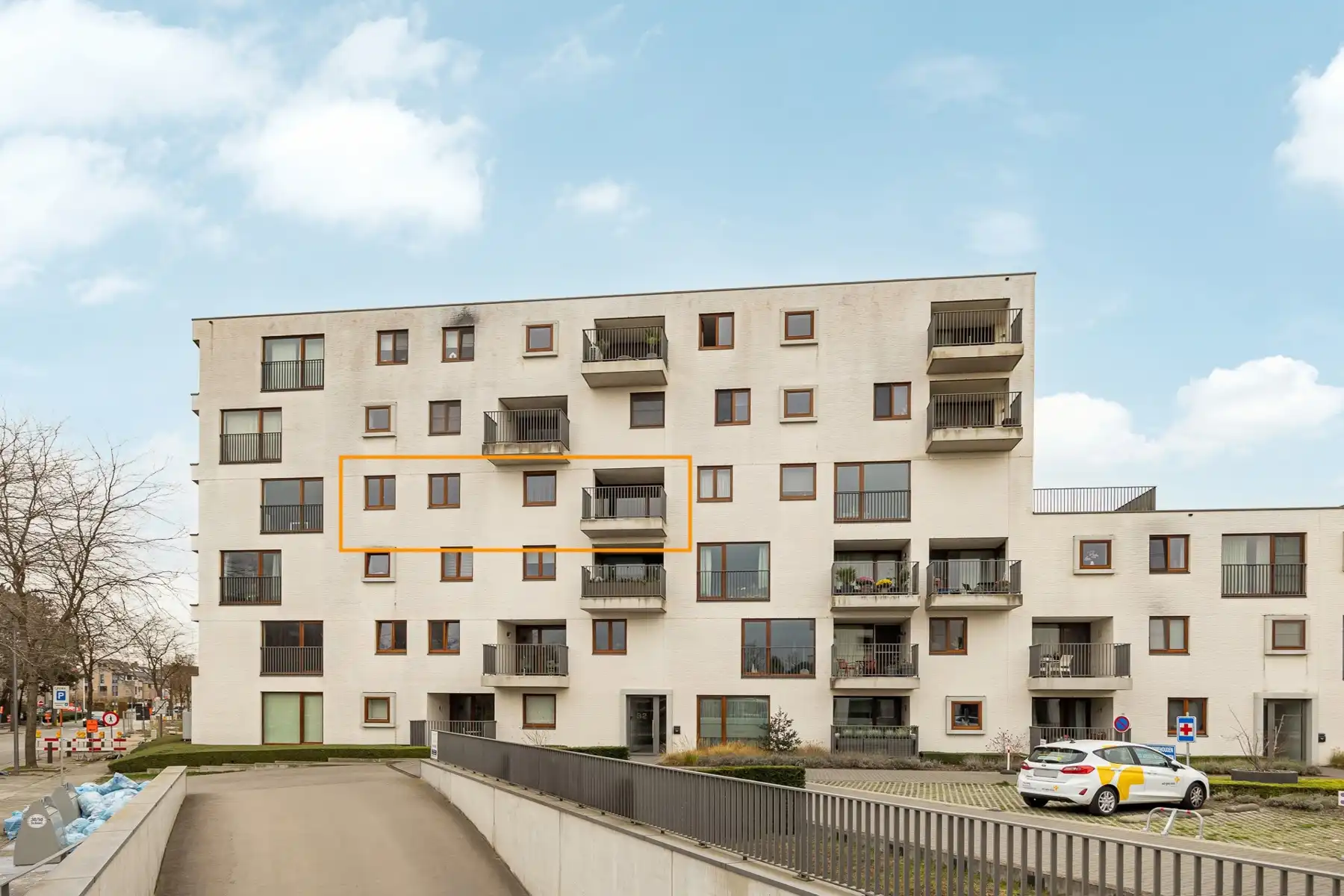 Appartement te koop foto {{pictureIndex}}