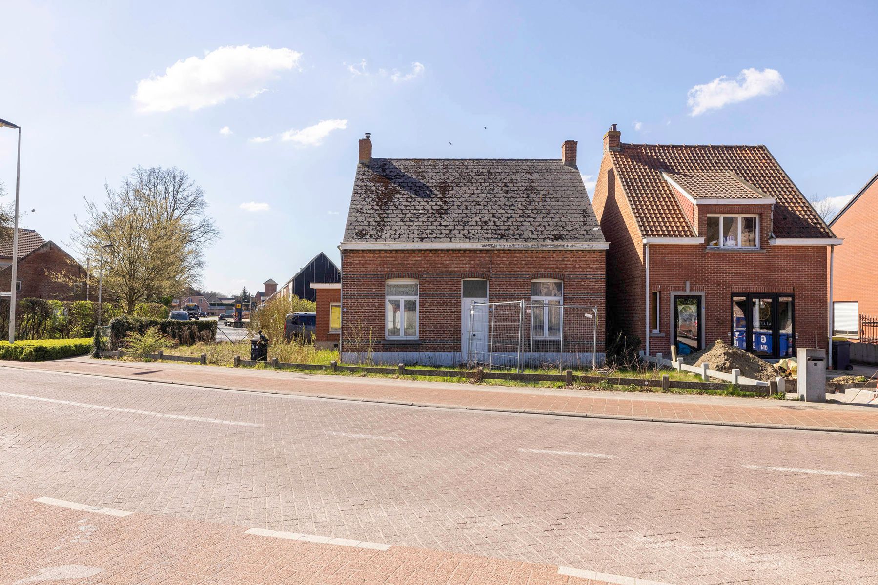 Hoofdfoto van de publicatie: Te renoveren woning op 820m² met vergunning