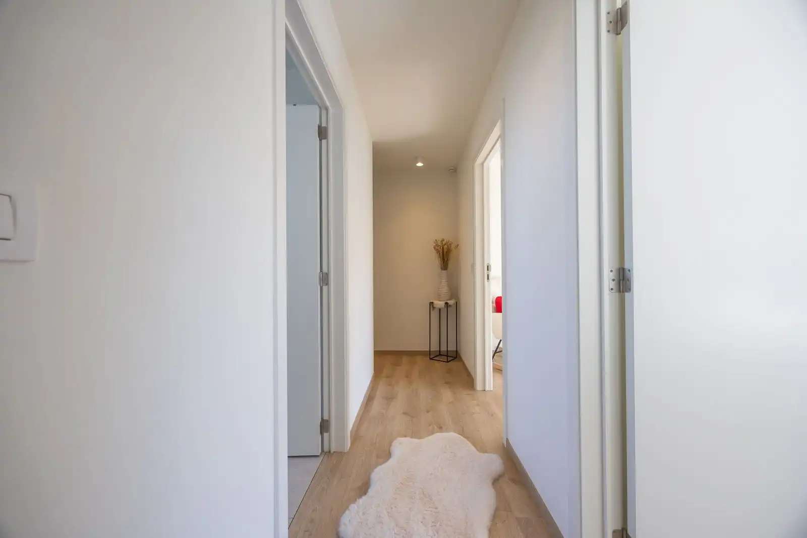 Jonge halfopen woning met 3 slpk, gezellige tuin én kwalitatieve afwerking foto 18