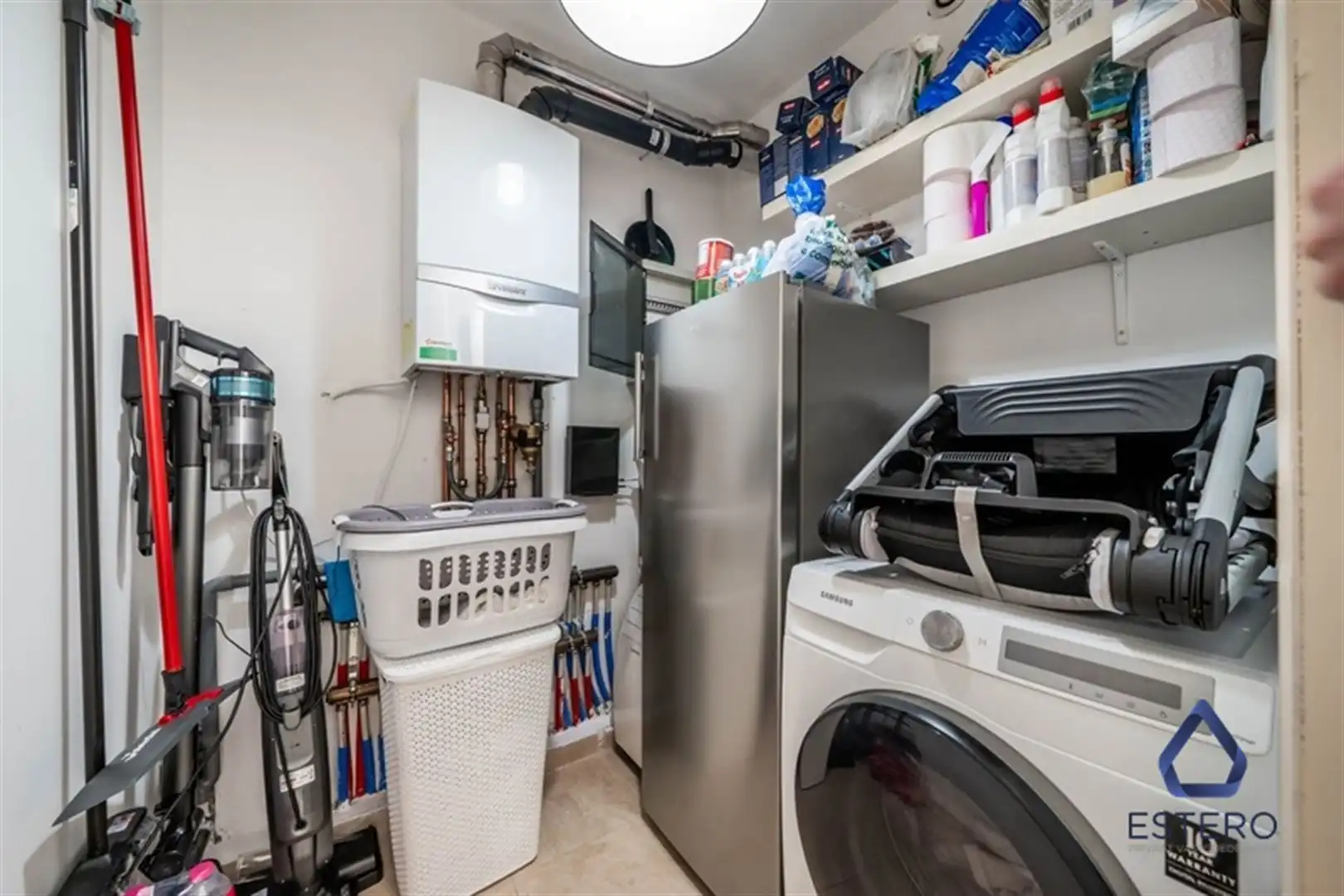 Ruim en lichtrijk appartement met 3 slaapkamers en terras foto 14