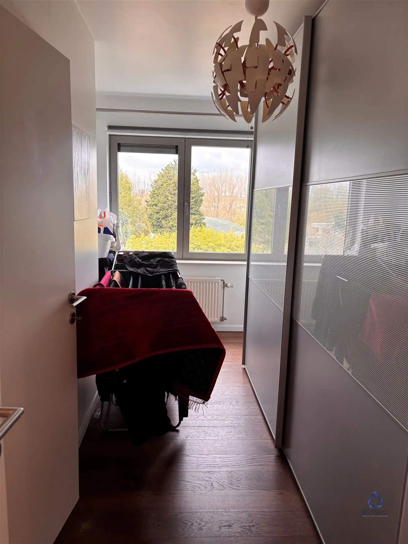 Ruim en lichtrijk appartement met 3 slaapkamers en terras foto 14