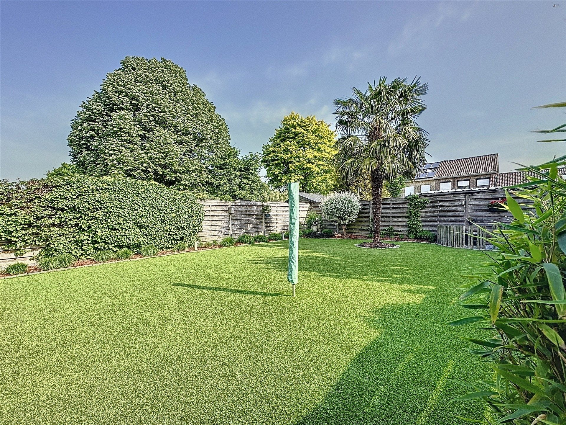 Rustig gelegen, instapklare, half open bebouwing met 5 slaapkamers, garage op perceel van 465m²! foto 8