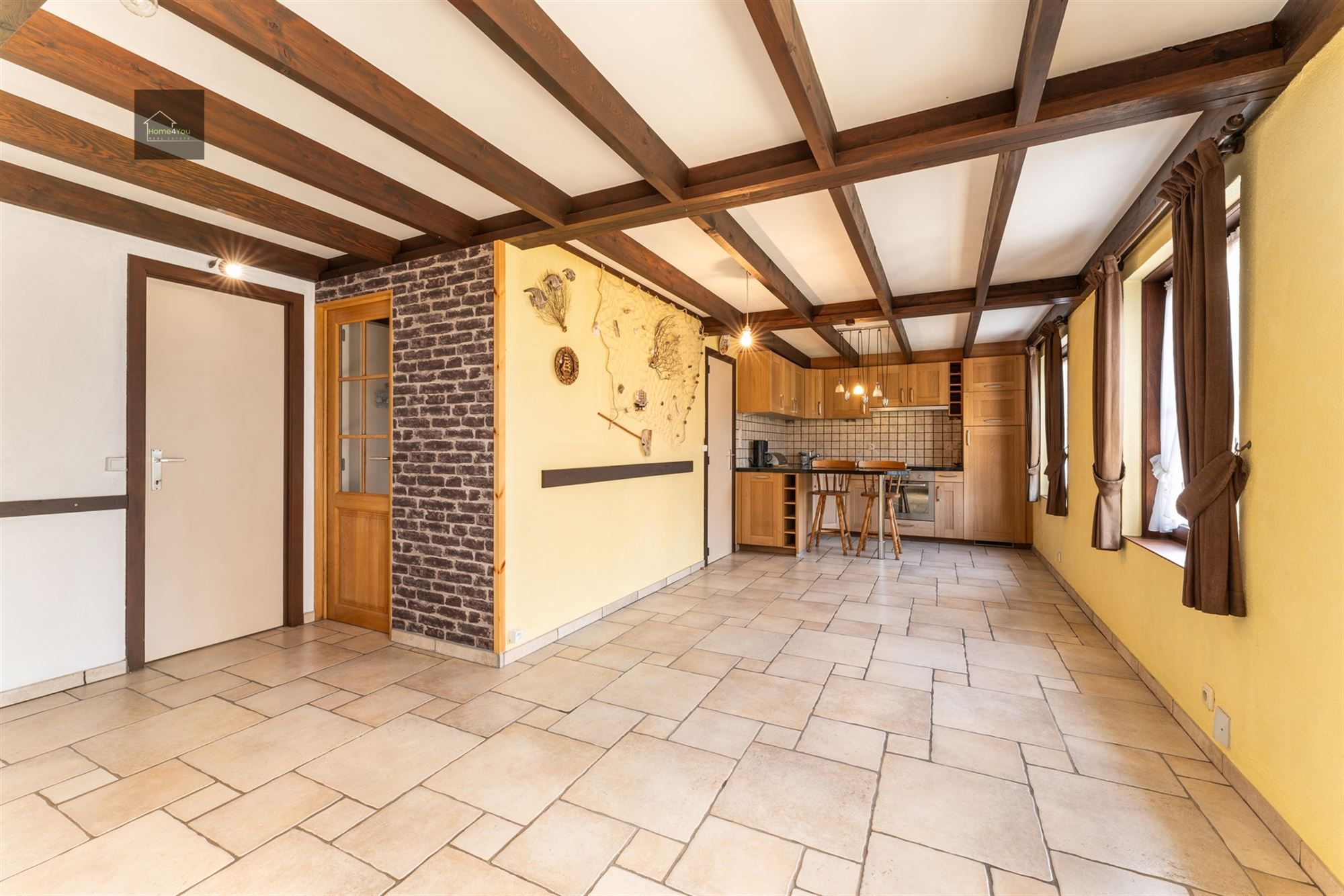 Grote vakantiewoning met tuin & staanplaats vlakbij zee. foto 9