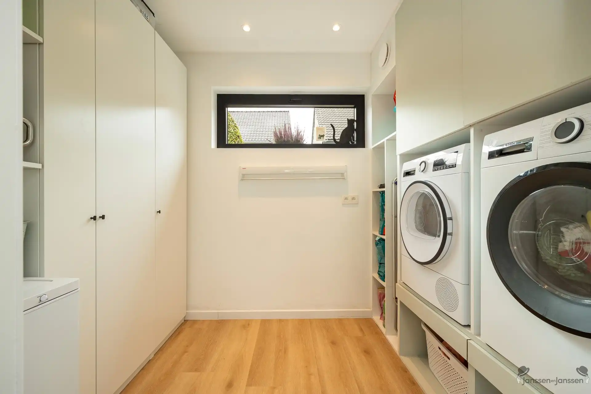 Instapklare, energiezuinige & volledig vernieuwde rijwoning foto 18