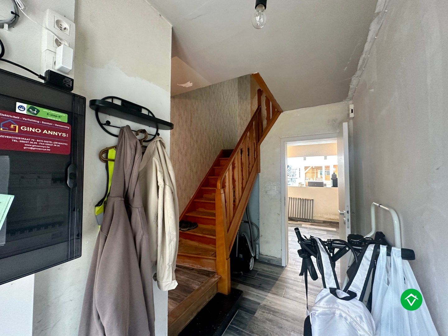 Charmante gezinswoning met 3 slaapkamers op gunstige locatie te Gistel foto 2