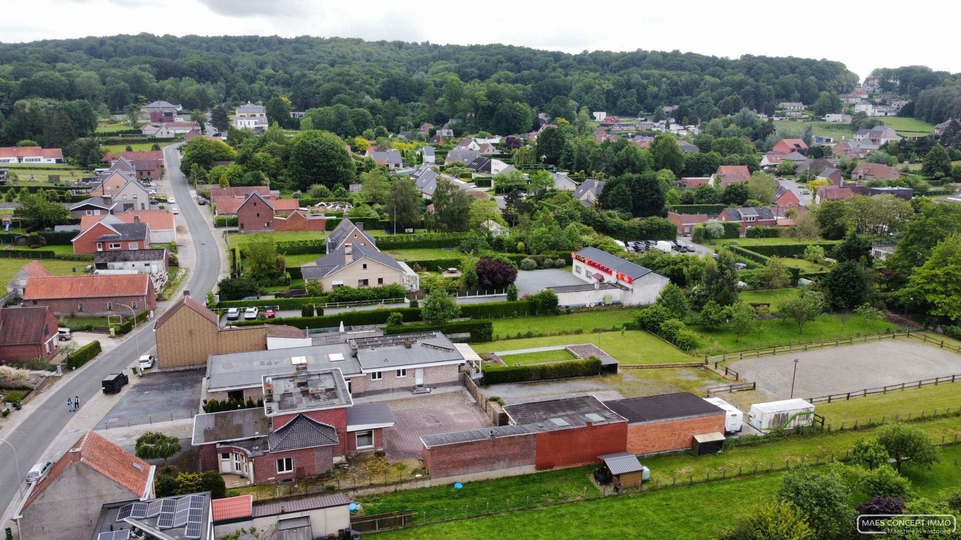 Uiterst charmante te renoveren woning in Kluisbergen foto 21