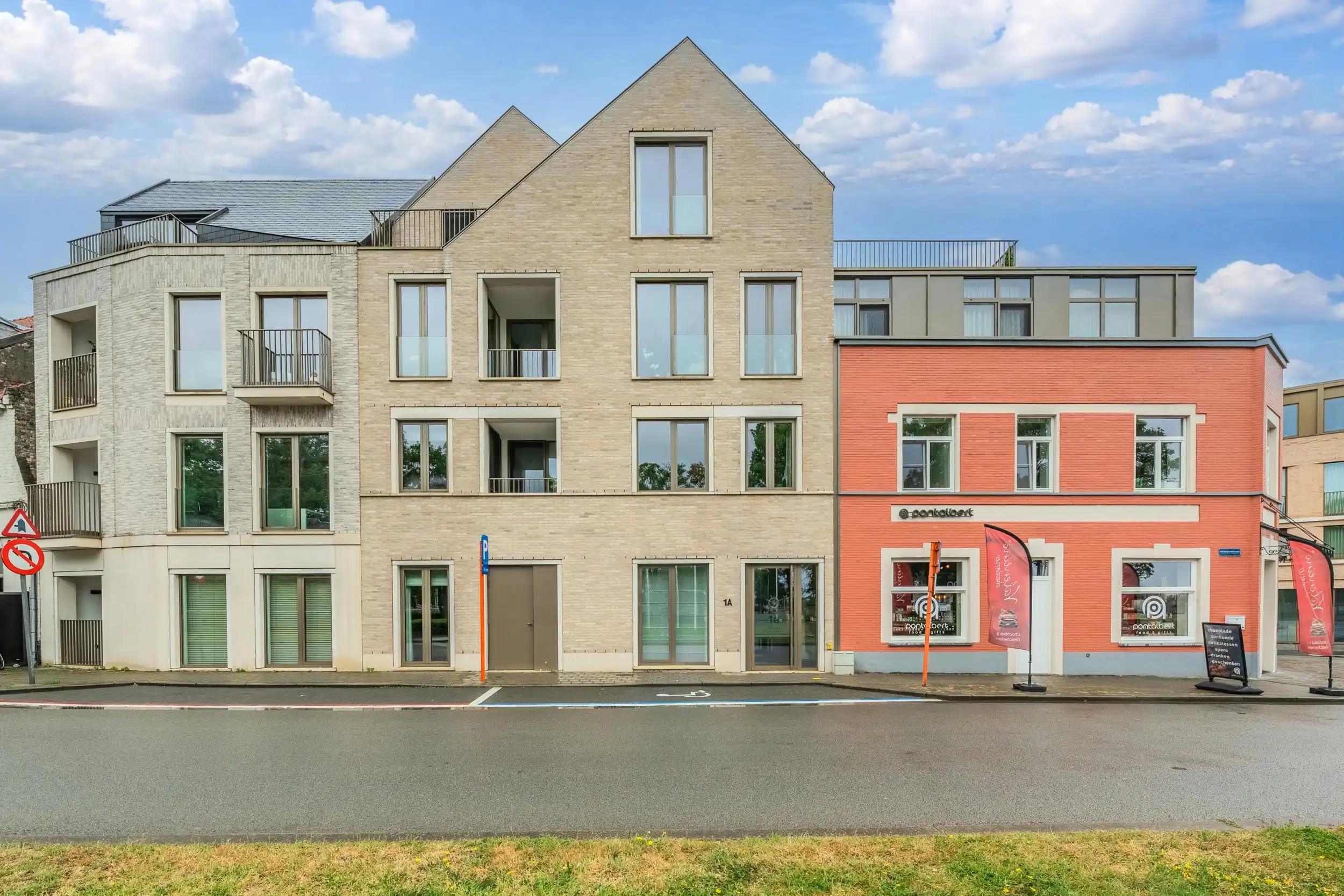 Recent appartement met 1 slaapkamer in de Res. Pont Albert foto 2