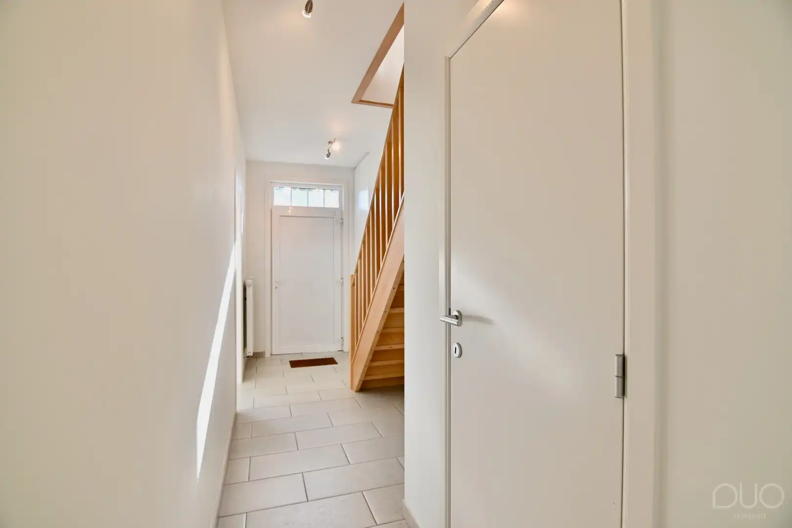Instapklare gerenoveerde woning met drie slaapkamers in het centrum van Zoutleeuw foto 11