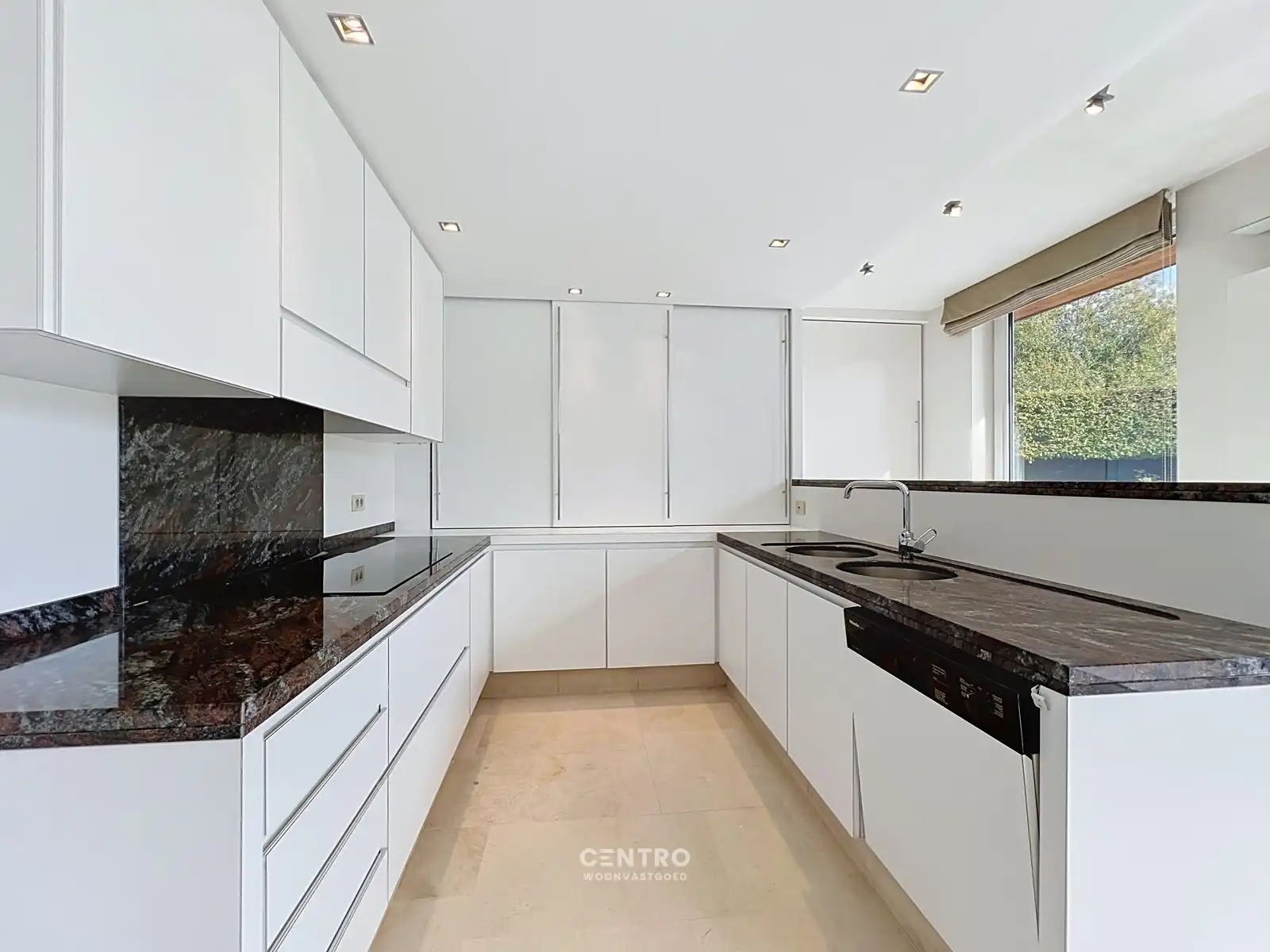 EXCLUSIEVE VILLA MET RUIME KANTOORVLEUGEL OP 1.191 M² – LUXE, RUIMTE EN VEELZIJDIGHEID! foto 10