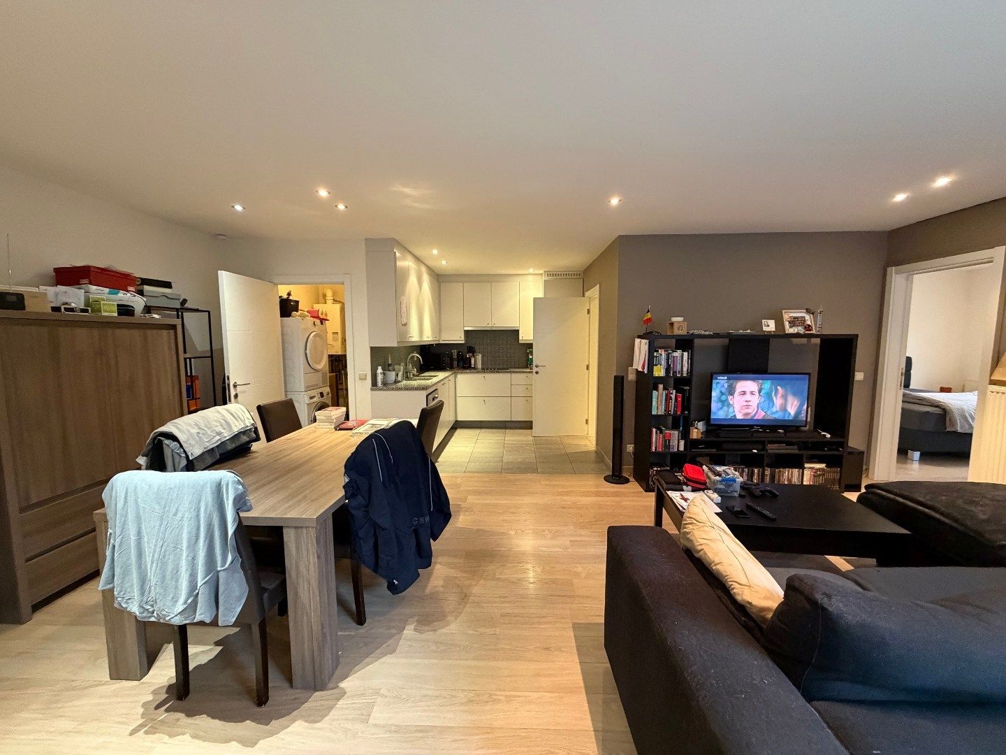 Gelijkvloers app. nabij het Carlos Dierickxplein te Asper. foto 3