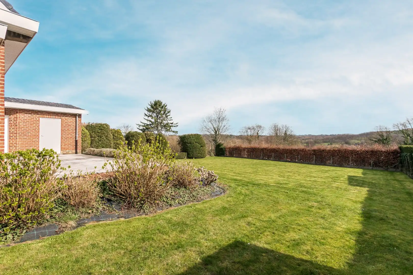 Te renoveren woning met 5 slpks op topligging in Dworp foto 13