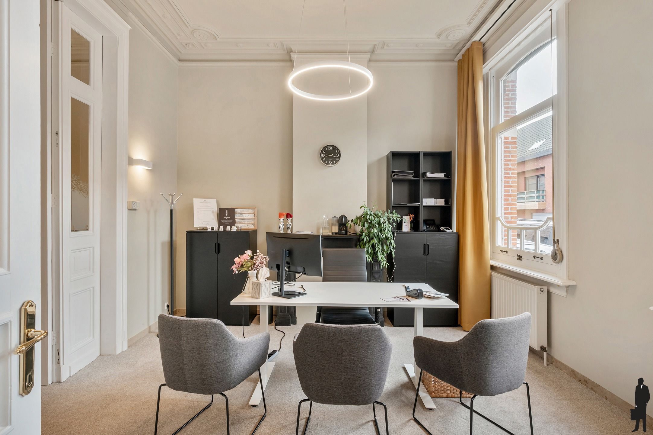 Deels gerenoveerde parel met mogelijkheden en weidegrond! foto 7