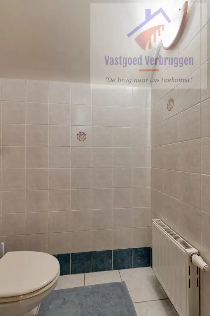 Open bebouwing met 4 slaapkamers en ruime tuin foto 13