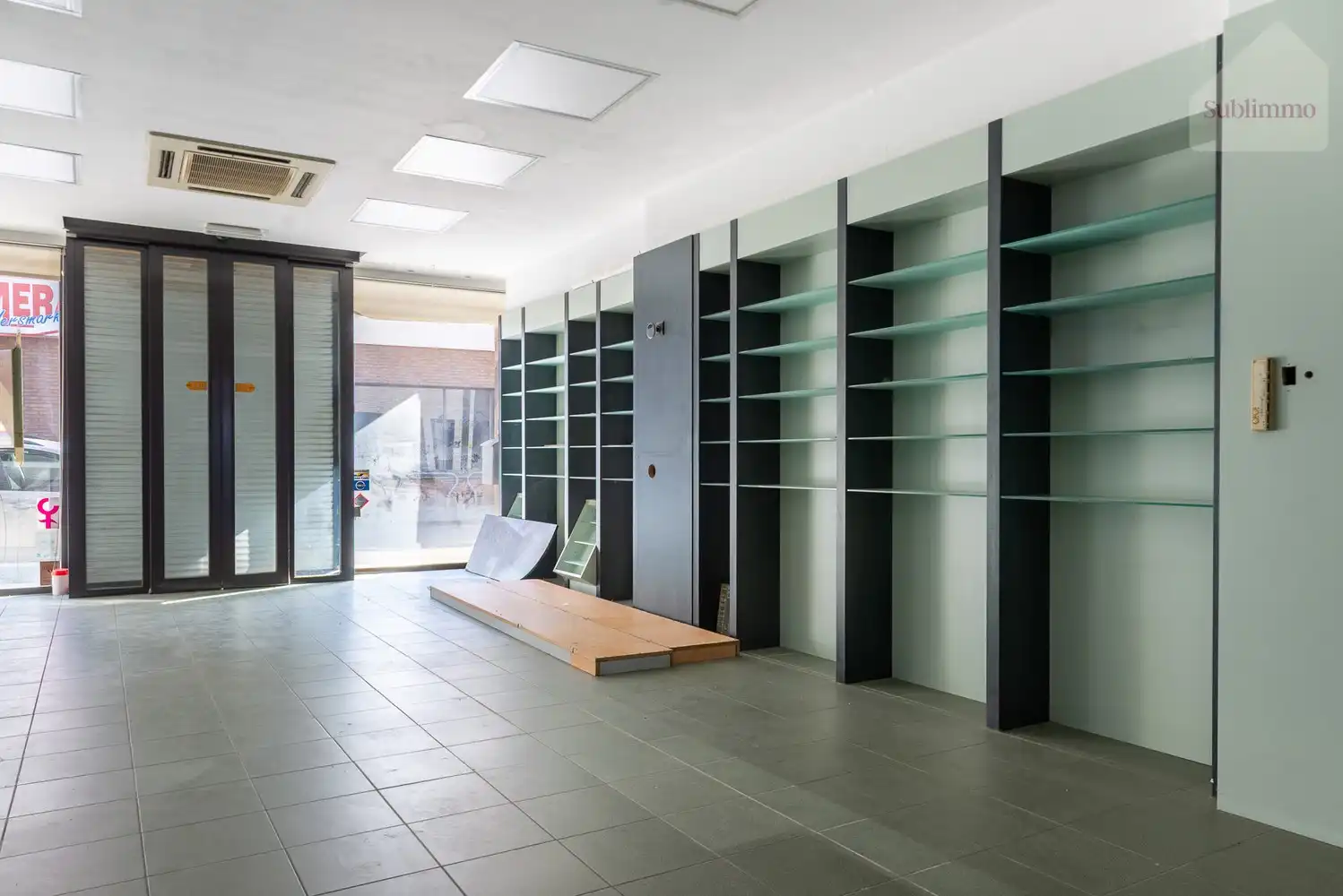 Handelspand met appartement in het hart van Meerhout foto 3