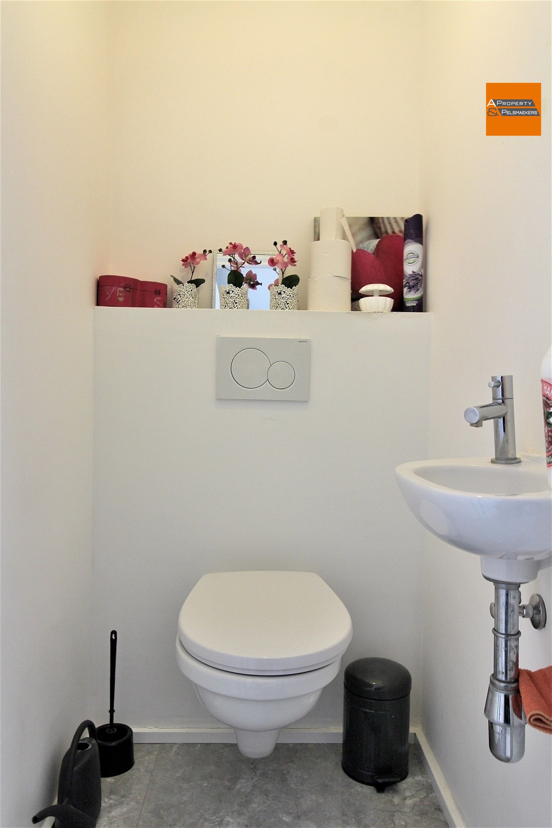 Unieke kans! recente en moderne 2-slaapkamer appartement in Brussel-centrum  foto 8